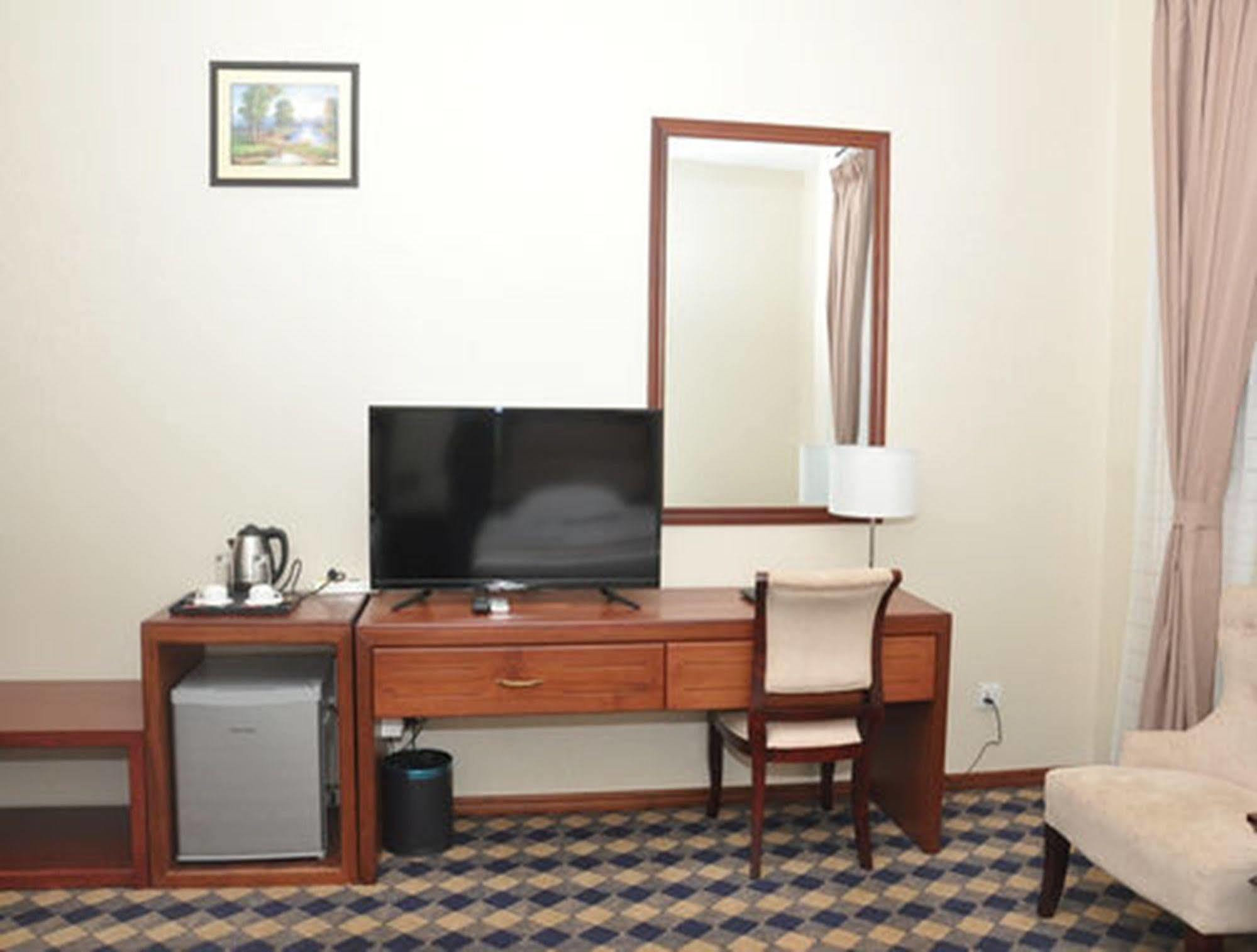 Sky Man Hotel Yangon Luaran gambar