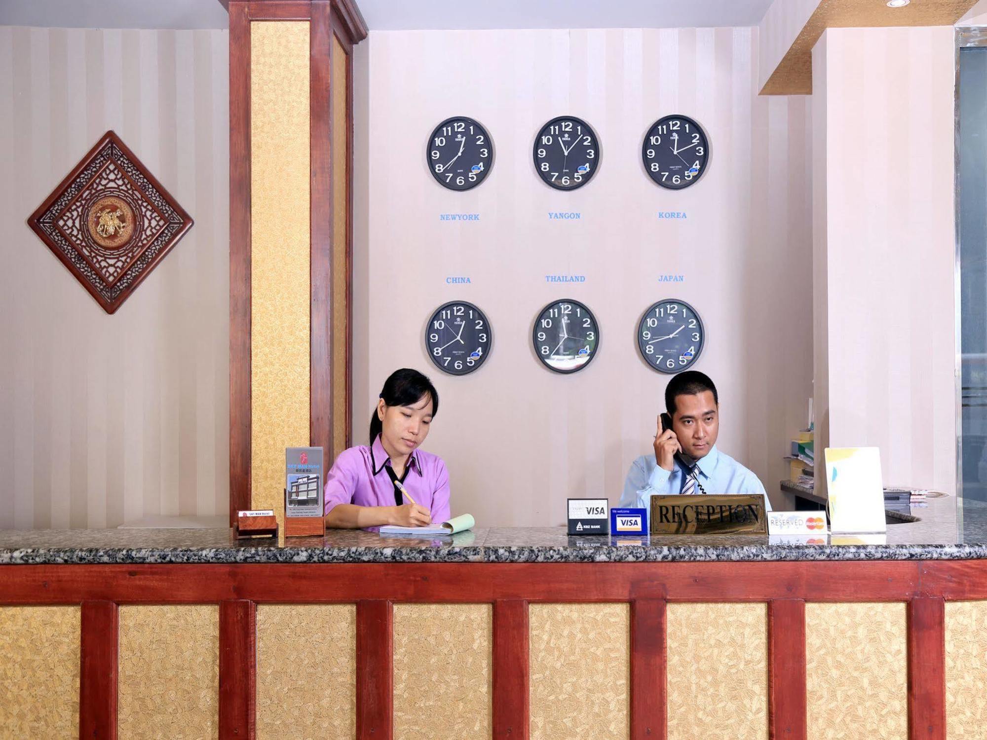 Sky Man Hotel Yangon Luaran gambar